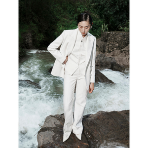 Conjunto de chaqueta de mujer de estilo minimalista Color blanco Jocelyn chaqueta con muescas 100% algodón ropa de mujer Whiteant Vietnam Factory - Product Image 1