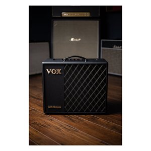 ว็อกซ์ วาลเวทรอนิกซ์ VT40X แอมป์กีตาร์ 40 วัตต์ สีดำ - Product Image 5