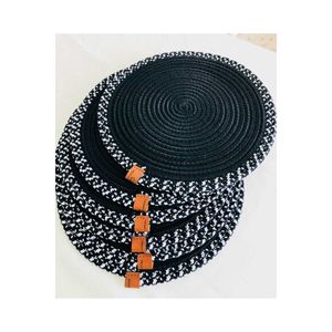 ผ้าปูโต๊ะอเมริกันพรีเมียม รุ่น 5013 ขนาด 33 x 33 สีเทา 2 ชิ้น ผลิตจากโพลีเอสเตอร์ คุณภาพพรีเมียม - Product Image 2