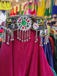 Pasador de Pelo Tradicional Afgano, Hecho a Mano, Étnico, Pashtún, Bordado, Vintage, con Diseño Floral - Product Image 4