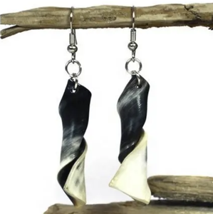 Pendientes de Cuerno Natural Premium para Mujer, Joyería de Cuerno, Uso Diario, Pendientes de Cuerno de Búfalo - Product Image 1