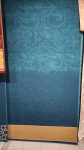 Tapis de prière Adiva pour mosquée, moderne, tissé, à motifs floraux, à poils longs, rembourré, avec support en jute, fabriqué à Gaziantep, en polyester, pour la maison - Product Image 4