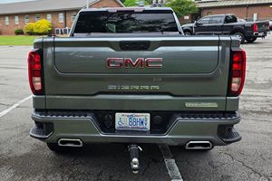 Auto Usado Confiable, G-MC Sierra 1500 Elevation Crew Cab 4x4, Año 2021 - Product Image 2