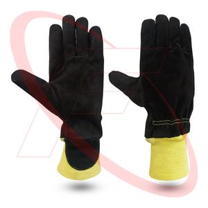 2025 gants de pompier de haute qualité en cuir fendu de vache avec barrière contre l'humidité gants en cuir de sécurité pour pouce d'aile de pompier - Product Image 1