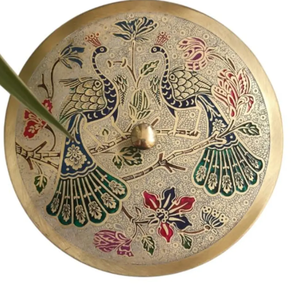 Caja de especias de latón indio de diseño premium de alta calidad con tapa 7 contenedores imprescindibles para una cocina organizada y elegante - Product Image 6