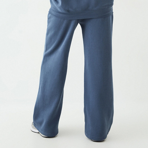 Servicio OEM de Diseño con Logotipo Personalizado, Chándal para Mujer con Pantalones Anchos / Precio de Fábrica para Compradores al por Mayor, Ropa Cómoda para el Invierno - Product Image 6