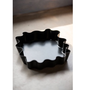 Bandeja Decorativa de Metal - Color Negro, para Bodas y Artesanía en Metal, Diseño Moderno, Ecológica, Ligera, de Alta Gama - Product Image 4