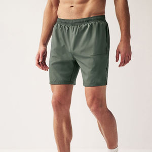 ชุดกีฬากางเกงออกกำลังกายสำหรับผู้ชายกางเกงขาสั้นสีดำพิมพ์ลายผ้าไนลอนโพลีเอสเตอร์แบบลำลอง - Product Image 6