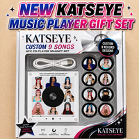 Lecteur CD NFC KATSEYE personnalisé avec aimant de réfrigérateur, comprenant 9 CD et 9 chansons, coffret cadeau pour festival de musique avec fonction rotative pour ami
