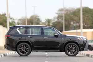 รถใหม่เอี่ยมปี 2026 เล็กซัส LX-SERIES LX 600 F-SPORT 499 แรงม้า/6 สูบ 5 ที่นั่ง 0 กม. เกียร์อัตโนมัติ 10 สปีด - Product Image 4