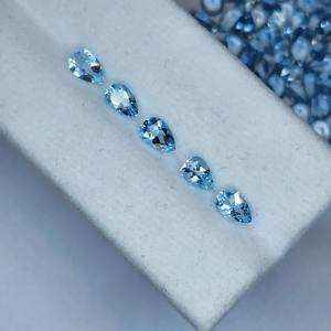 Pierre précieuse naturelle en forme de poire en aquamarine - Product Image 2