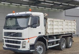 Camión Vol-vo FM 420 6X4 de 2010 con Motor de 451-500hp y Capacidad de Carga de 31-40T - Product Image 2