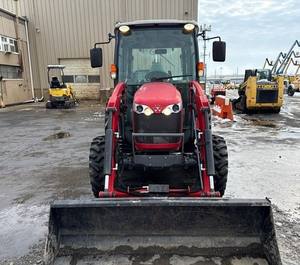 Tracteur-chargeur sur roues Massey Ferguson 1749 automatique de 55 CV d'occasion avec boîte de vitesses pour usage domestique à vendre - Product Image 3