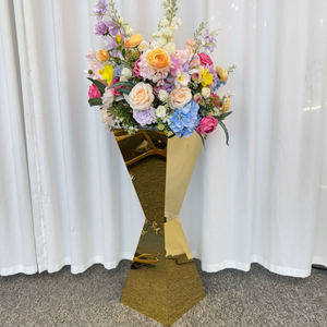 Expositor Geométrico de Metal con Acabado de Espejo para Bodas, Eventos, Banquetes, Mesas de Hotel, Decoración de Escenarios, Centro de Mesa - Product Image 2
