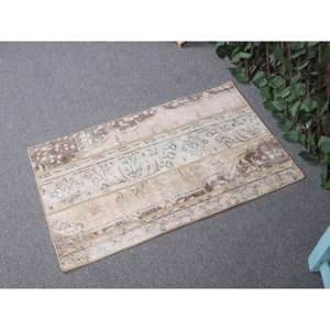 Alfombra vintage de 1.8x2.9 pies (55x89 cm), alfombra turca marrón con lunares - Product Image 2