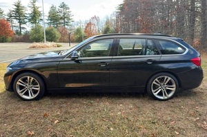 BMW 330i xDrive Sports Wagon 2017, Turbo de 4 Cilindros, Tracción en las Cuatro Ruedas, Equipamiento de Alta Gama - Product Image 3