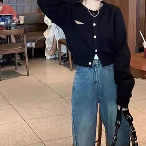 Cárdigan de punto de manga larga informal para mujer, Chaqueta corta de nueva moda de otoño con jersey de seda y etiqueta de Metal para invierno - Product Image 3