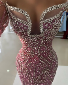 Robe de soirée de bal maxi en satin luxueux et dentelle perlée, élégance nuptiale, manches courtes, col à nœud, décoration plissée - Product Image 5