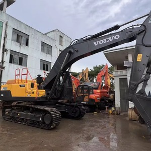 Excavatrice hydraulique Volvoo EC350DL à livraison rapide offrant une puissance de qualité supérieure pour tous les besoins de construction à usage intensif - Product Image 4