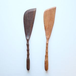 Cuillère en bois de neem avec propriétés antibactériennes Outil de cuisine écologique naturel disponible dans le monde entier - Product Image 1