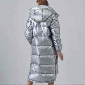 Veste matelassée longue brillante pour femme avec logo personnalisé, à capuche, chaude pour l'hiver, surdimensionnée, streetwear - Product Image 5