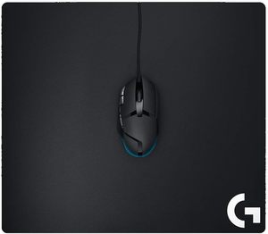 Alfombrilla de ratón para juegos de silicona <span class=keywords><strong>Logitech</strong></span> G640 enrollable y estable con fricción superficial moderada y textura consistente negro - Product Image 3