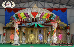 Decoración Portátil para Bodas del Sur de la India, Mandapam Dorado Estilo Palacio, Elegante Mandap de Doble Poste de FRP para Bodas Gujarati, LONDRES - Product Image 6