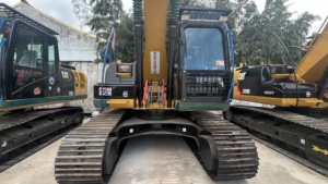 Excavatrice hydraulique d'occasion robuste et originale CAT 320D2L pour travaux de carrière - Product Image 5