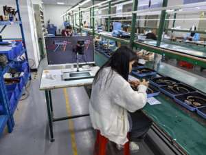 หูฟังบลูทูธไร้สาย Siberia T18 TWS รุ่นมาตรฐาน ปี 2025 ขายดี รุ่นเวอร์ชัน 6.0 ฟังเพลงได้นาน - Product Image 4