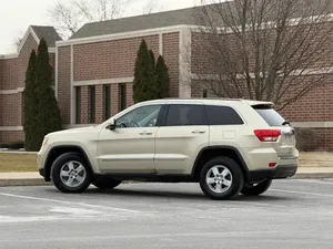 JEEP GRAND CHEROKEE LAREDO 2012 USADO, Volante a la Izquierda/Derecha - Product Image 5