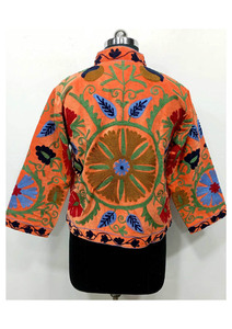 เสื้อโค้ทกำมะหยี่ปักลายซูซานีสำหรับฤดูหนาว เสื้อโค้ทปักลายดอกไม้ งานฝีมือ เสื้อคลุมสำหรับงานปาร์ตี้สำหรับผู้หญิง ผ้ากำมะหยี่ซูซานี - Product Image 2