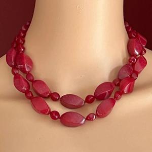 Collier en résine de luxe pour femmes, bijoux de mode haut de gamme pour les occasions spéciales, disponible en gros - Product Image 4