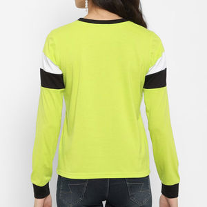 Camiseta de Algodón para Mujer al por Mayor, Estilo Urbano Informal, Corte Regular, Suave, Transpirable, Color Sólido, Uso Diario, OEM/ODM, Logotipo Personalizado - Product Image 5