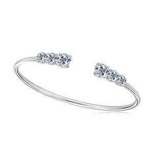 Joyería Fina con Certificado GRA, Bañada en Rodio, Plata 925, Clásica, Tres Piedras, Color D, Moissanita, Brazaletes de Moda para Fiesta y Compromiso - Product Image 3