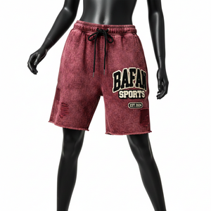 Shorts de Felpa de Algodón Premium de 300 GSM con Lavado Ácido, Color Granate, Estilo Vintage, Parche de Chenilla, Logotipo Personalizado, Ropa Urbana para Mujer - Product Image 1