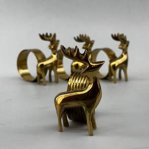 Rond de serviette en métal renne élégant de vacances pour la décoration de table à manger inspirée de la ferme pendant les rassemblements de Noël d'hiver - Product Image 4