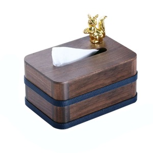 Distributeur de mouchoirs en bois naturel de qualité créative avec dessus de table en métal et organisateur de mouchoirs de décoration de bureau prix le plus bas - Product Image 1