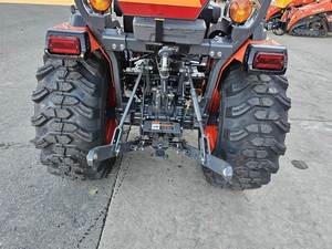 2025 para Kubota LX4020HSD Tractor de potencia compacto de rendimiento Premium Tractor de ruedas 4WD con motor de bomba de componentes de núcleo Premium - Product Image 4