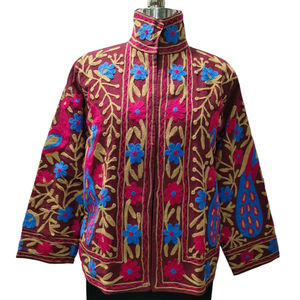 Chaqueta de longitud corta para mujer Algodón transpirable con bordado floral multicolor Suzani Diseño artesanal hecho a mano Multicolor - Product Image 4