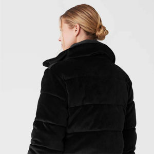 Blouson matelassé court personnalisé en peluche, imperméable, respirant, design moderne, couleur unie, grande taille, pour femme - Product Image 6