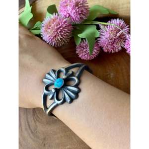 Chimney Butte Kingman Turquoise & Sterling Silver Fashion Cuff Bracelet - Product Image 2