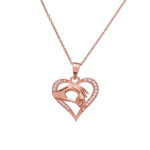 Collar con Colgante de Manos con Corazón Chapado en Oro Rosa, Regalo Perfecto para Ella - Product Image 2