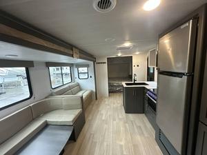 Nuevo 2025 Keystone B-u-l-l-e-t C-l-a-s-s-i-c 2640BH Autocaravana para camping - Product Image 4