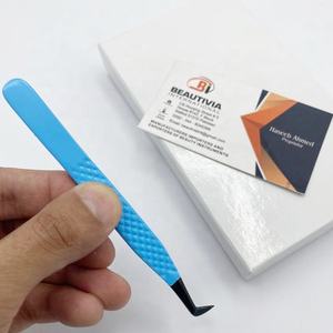 Pinzas Profesionales para Extensión de Pestañas con Punta de Fibra Redonda, Acero Sostenible, Logotipo Personalizado Grabado, Pinzas de Belleza - Product Image 5