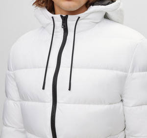 Vente en gros de haute qualité Veste pour homme Veste respirante et à séchage rapide idéale pour l'hiver Veste polaire pour hommes - Product Image 3