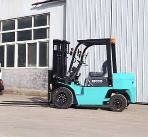 Nouveau chariot élévateur à contrepoids diesel 3 tonnes tout-terrain pour la construction - Product Image 2