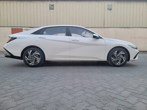 AUTOS USADOS MÁS VENDIDOS, <span class=keywords><strong>Hyundai</strong></span> Elantra GLX Elite Sedan 2025, Autos Usados Listos para Enviar a Todo el Mundo - Product Image 4