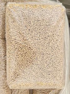 Pellets de madera de biomasa Din Plus A1 al mejor precio disponibles para suministro/Pellets certificados Enplus de ahorro de energía industrial para la UE - Product Image 6