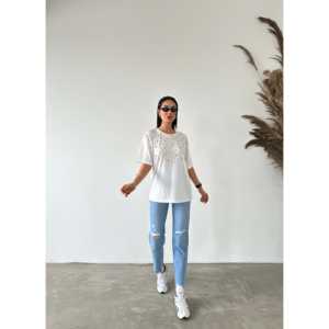 T-shirt en jersey 100% coton respirant et orné de strass étincelants - Product Image 4