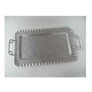 Plateau de service en aluminium de la plus haute qualité conception martelée par fleur et poignée de moule artisanat plateau de service en aluminium - Product Image 5